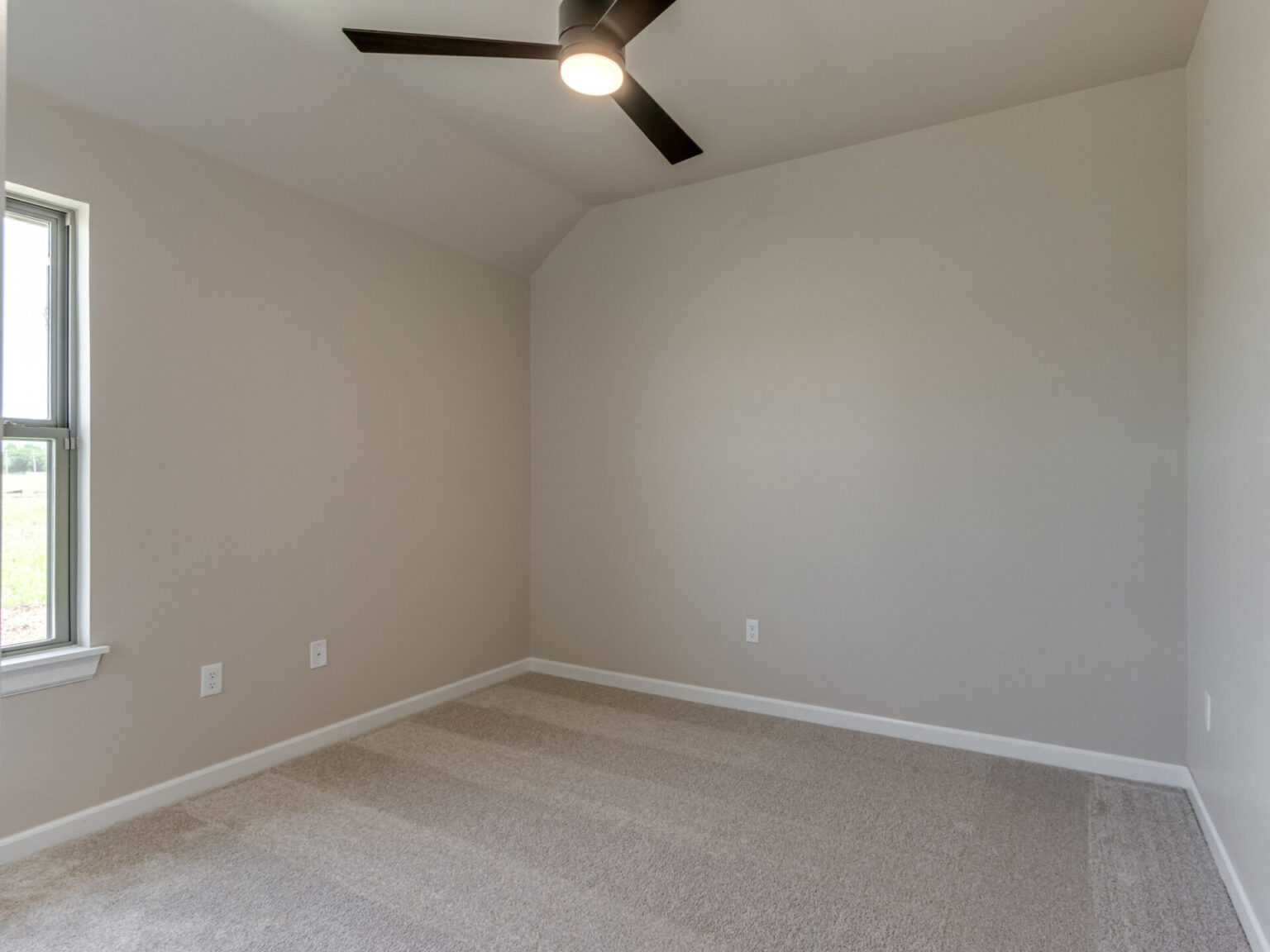 16012 Navarra Way-25