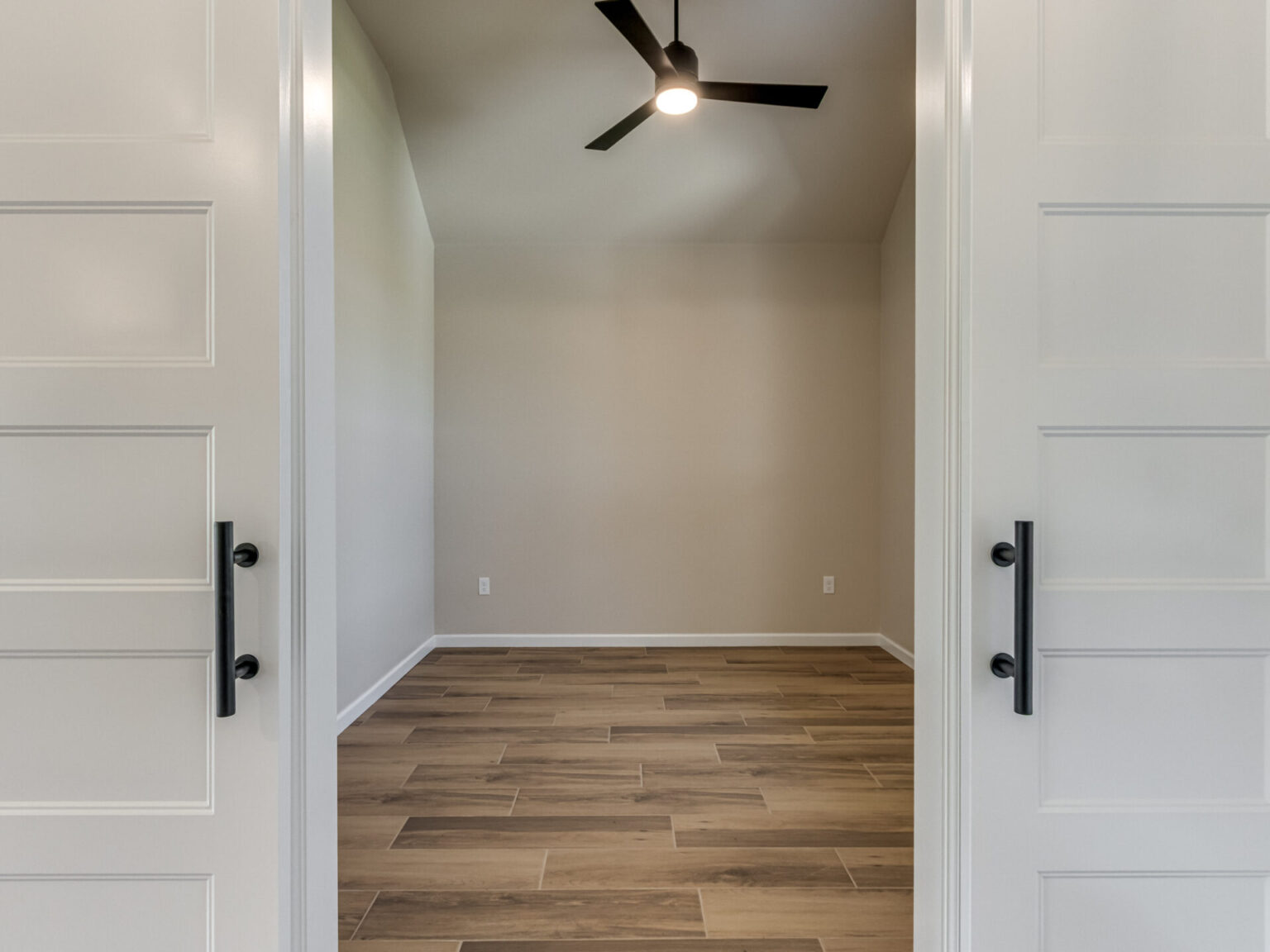 16012 Navarra Way-28