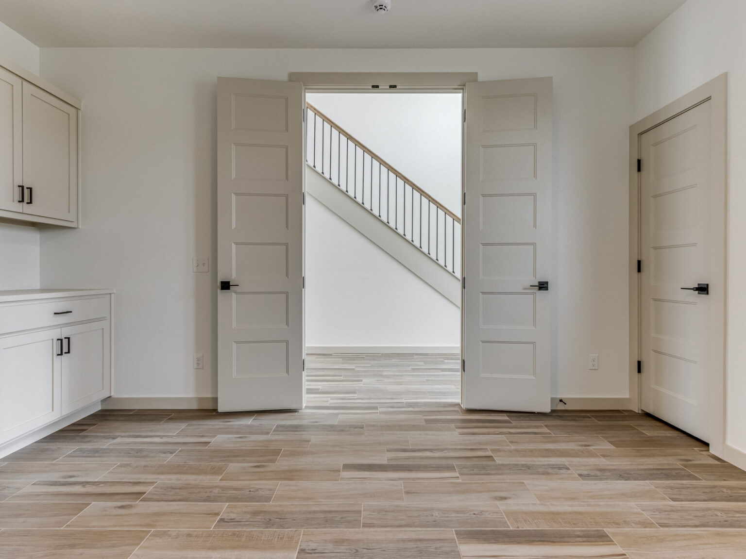 2210-W-Burr-Oak-Rd-32