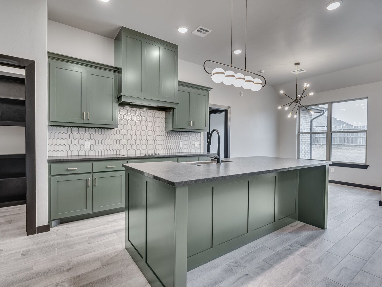 2513-Birmingham-drive-13