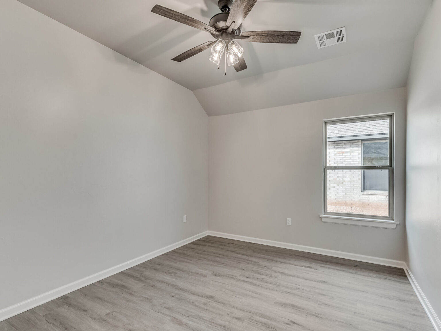 2517-Birmingham-Drive-36