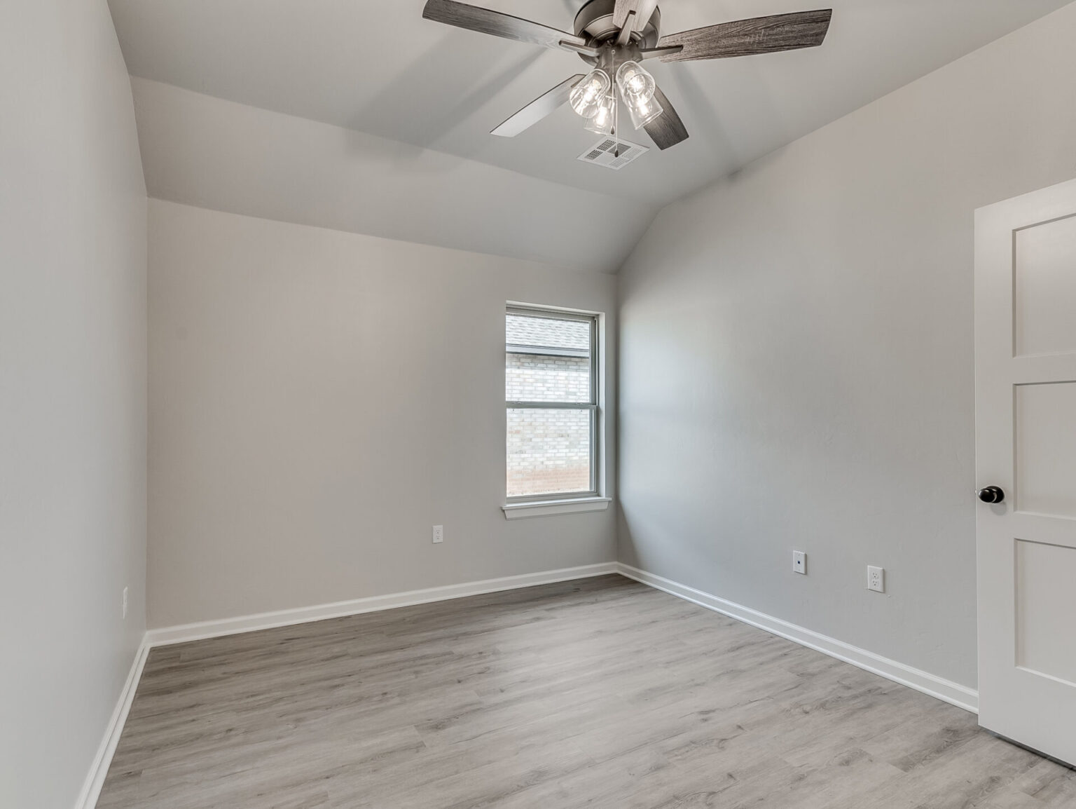 2517-Birmingham-Drive-37