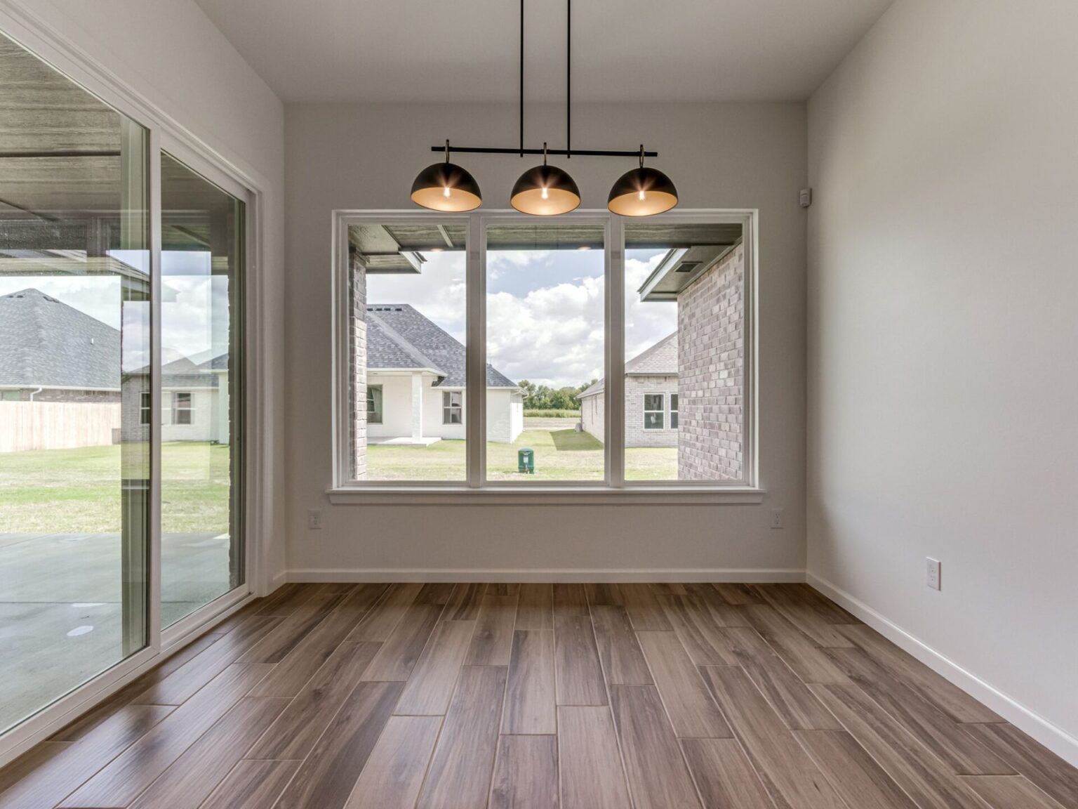 5004 Misty Wood Ln-15