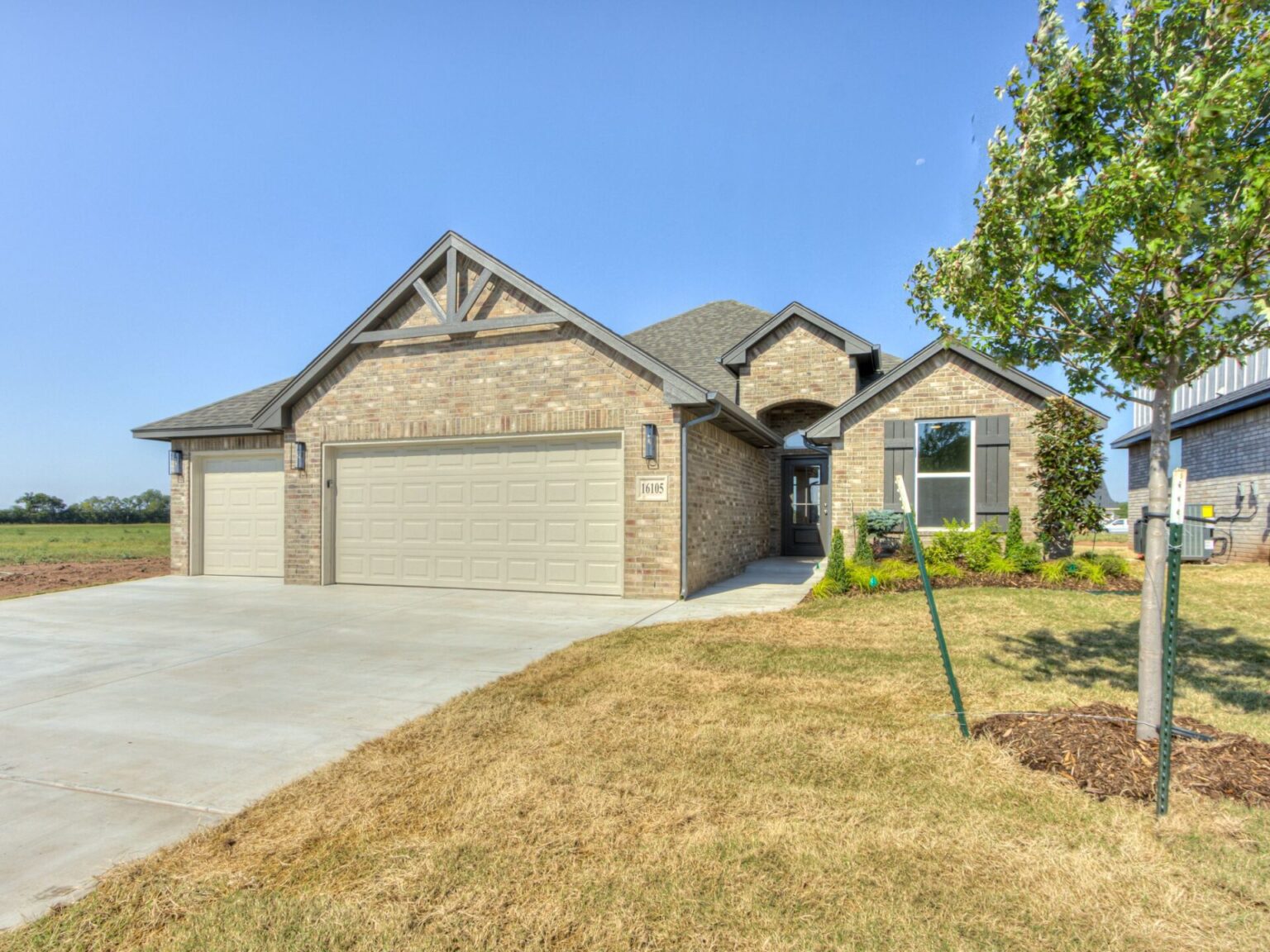 161105 Catalonia Pl-1