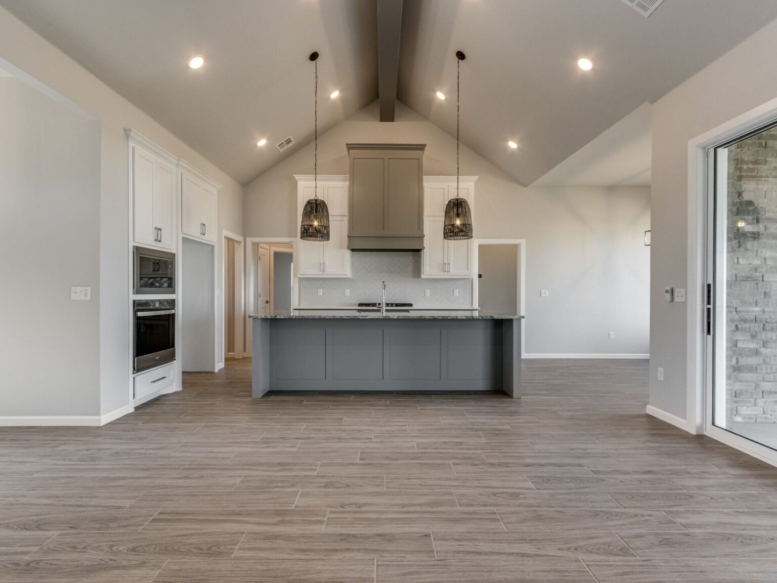 161105 Catalonia Pl-10