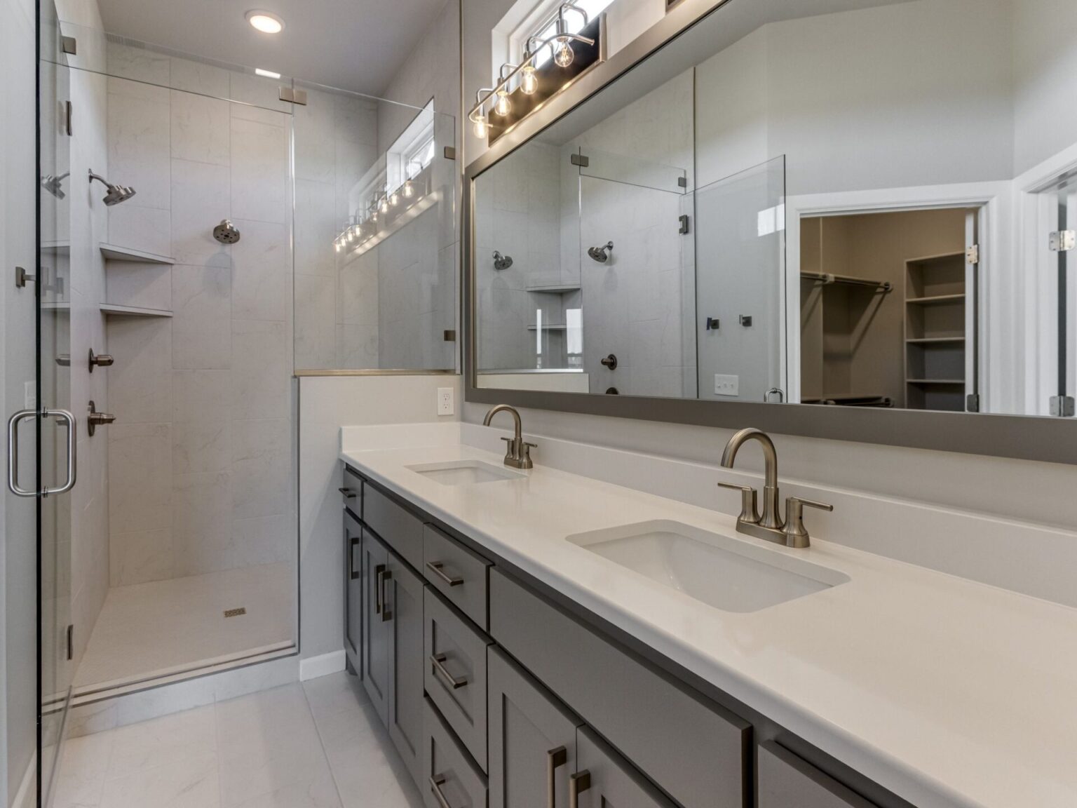 161105 Catalonia Pl-21