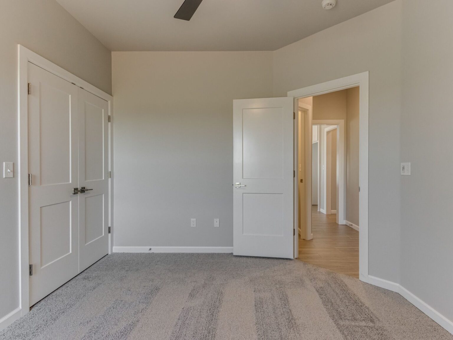 161105 Catalonia Pl-26