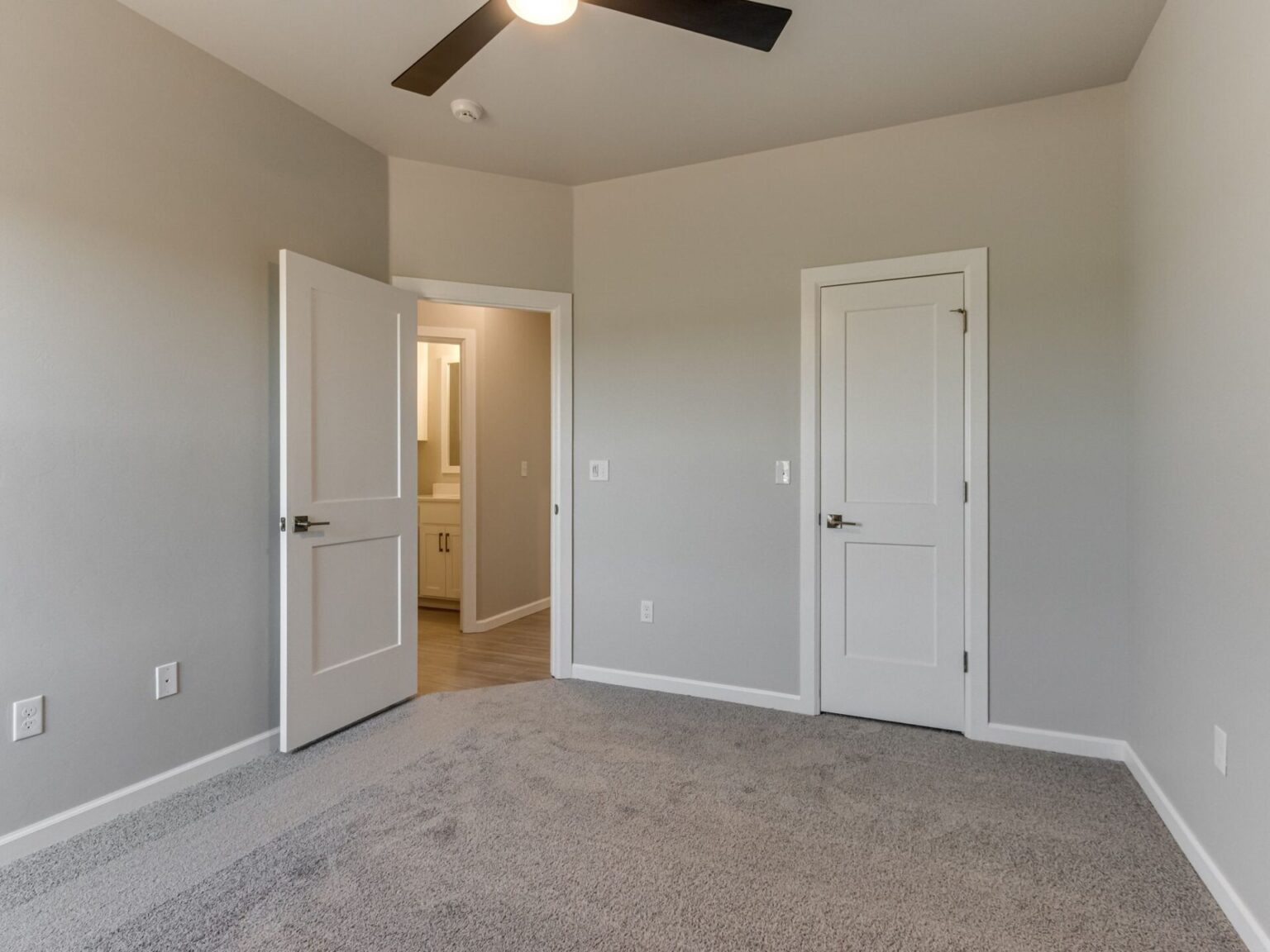 161105 Catalonia Pl-28