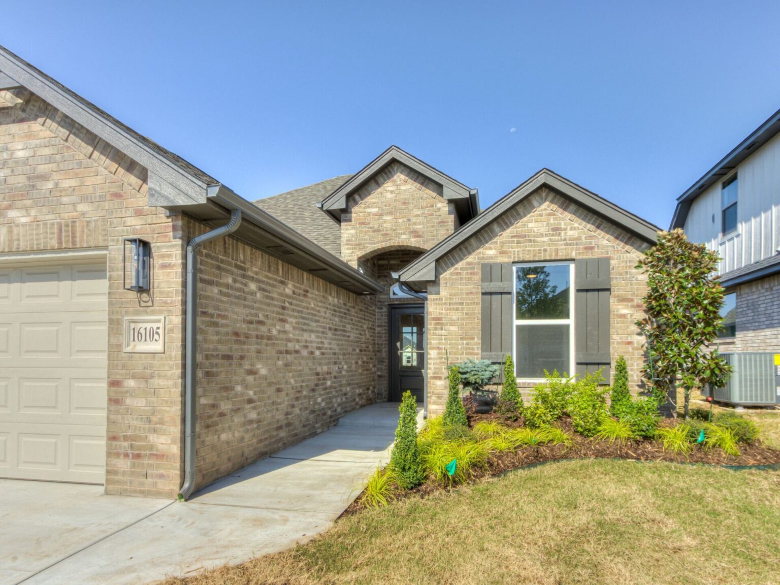 161105 Catalonia Pl-3