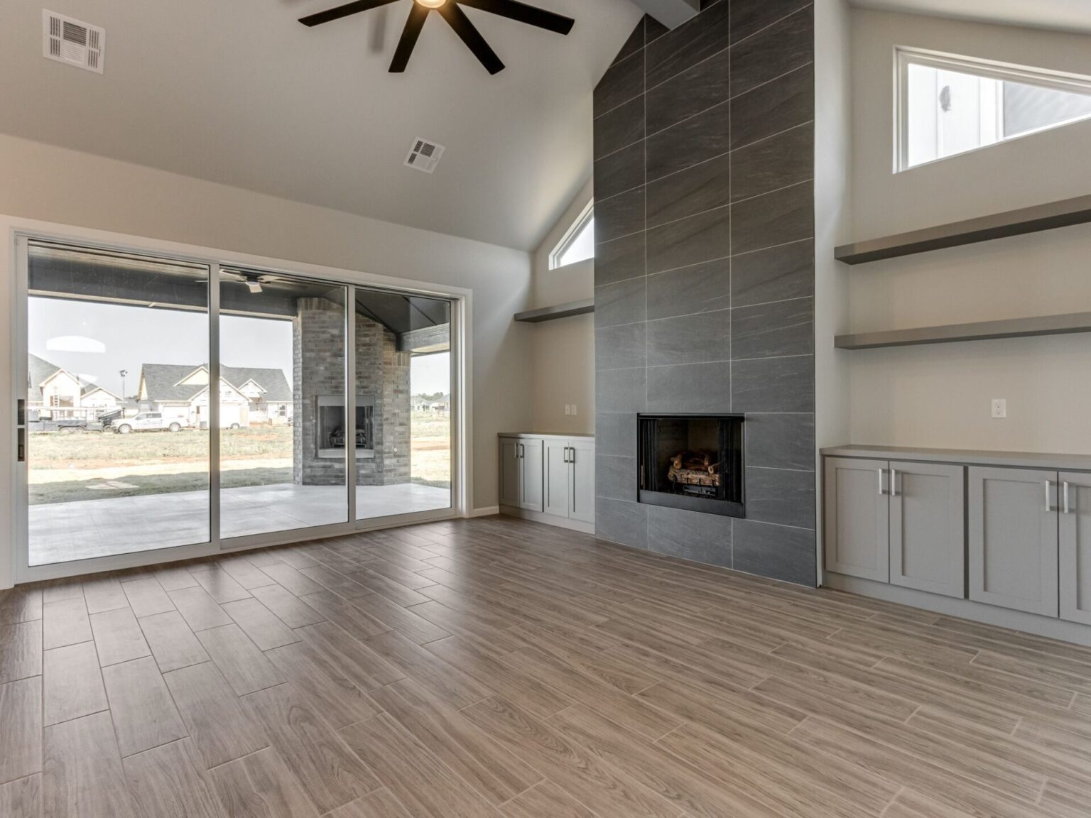 161105 Catalonia Pl-6