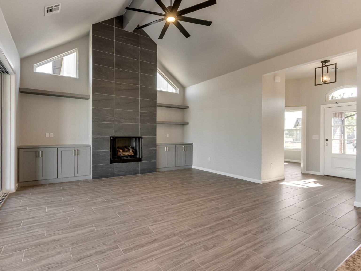 161105 Catalonia Pl-8