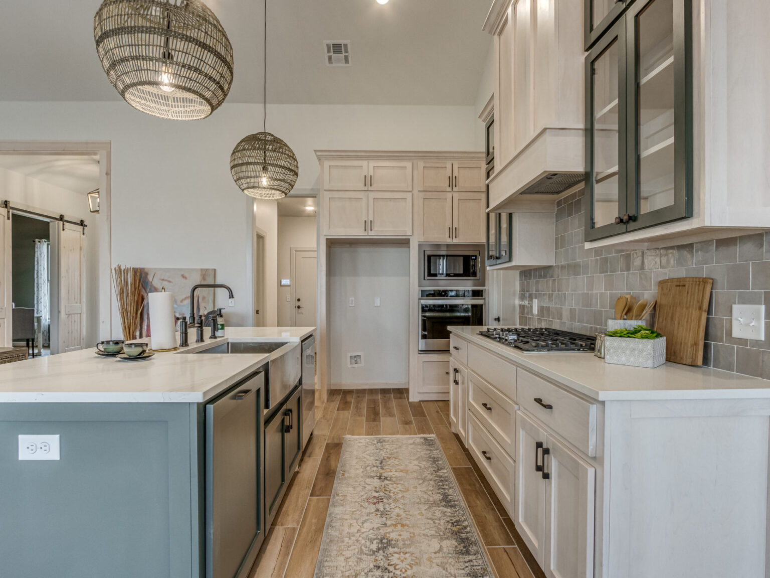 4601-Mustang-Park-Blvd-16