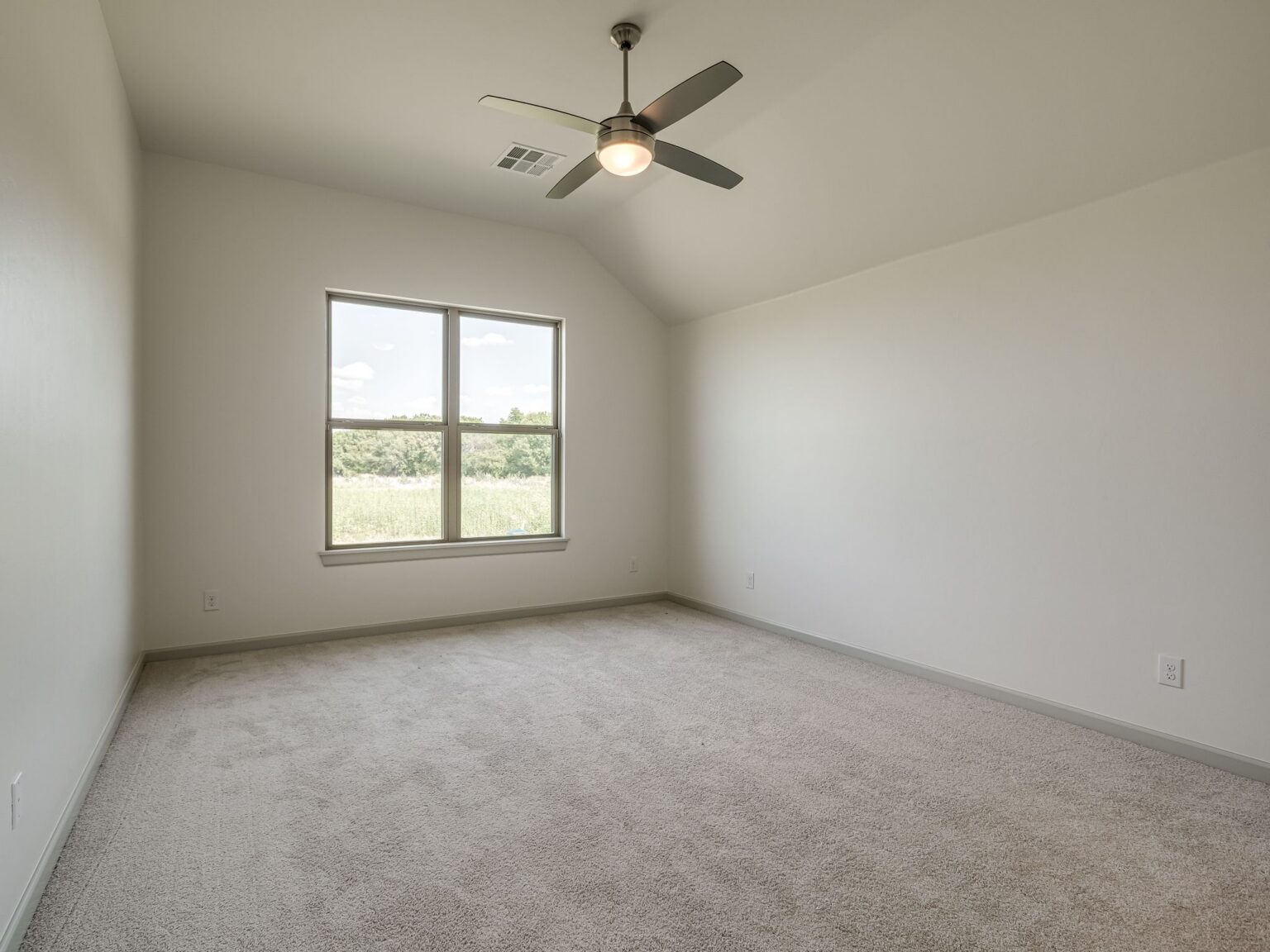 5008 Vine Clf Rd-24