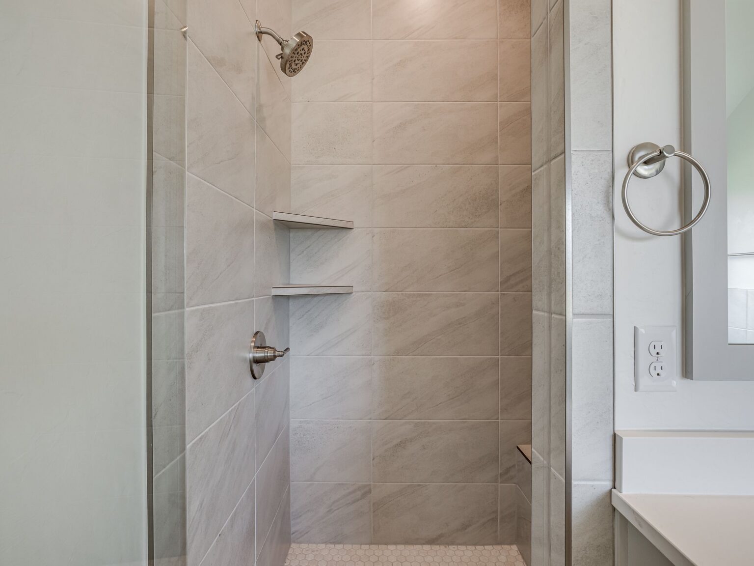 5008 Vine Clf Rd-32