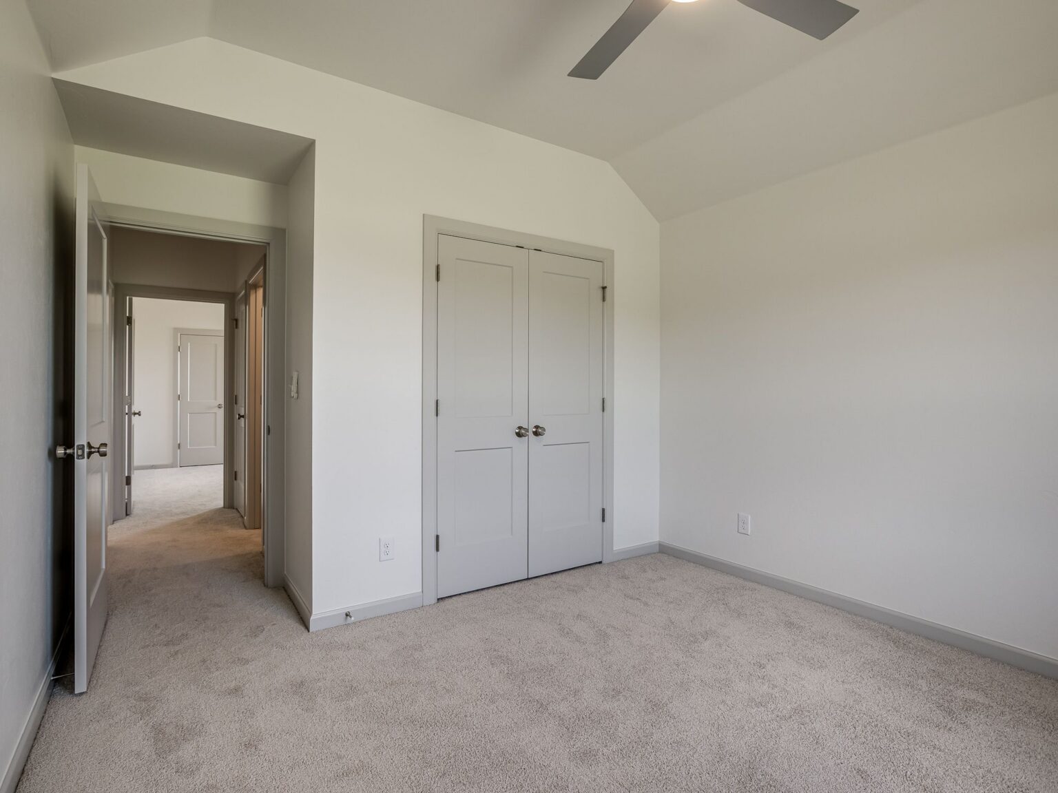 5008 Vine Clf Rd-38
