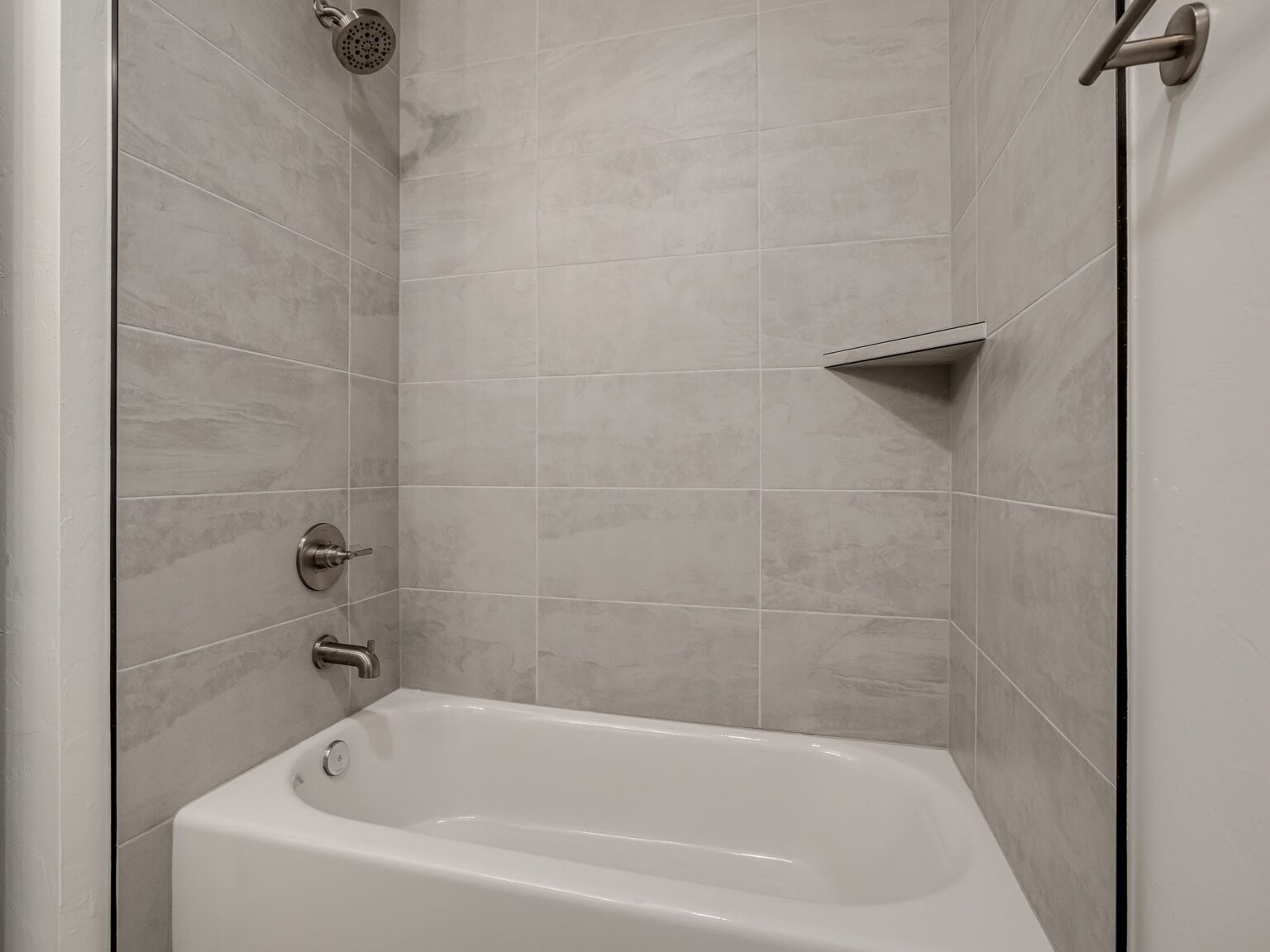 5008 Vine Clf Rd-44