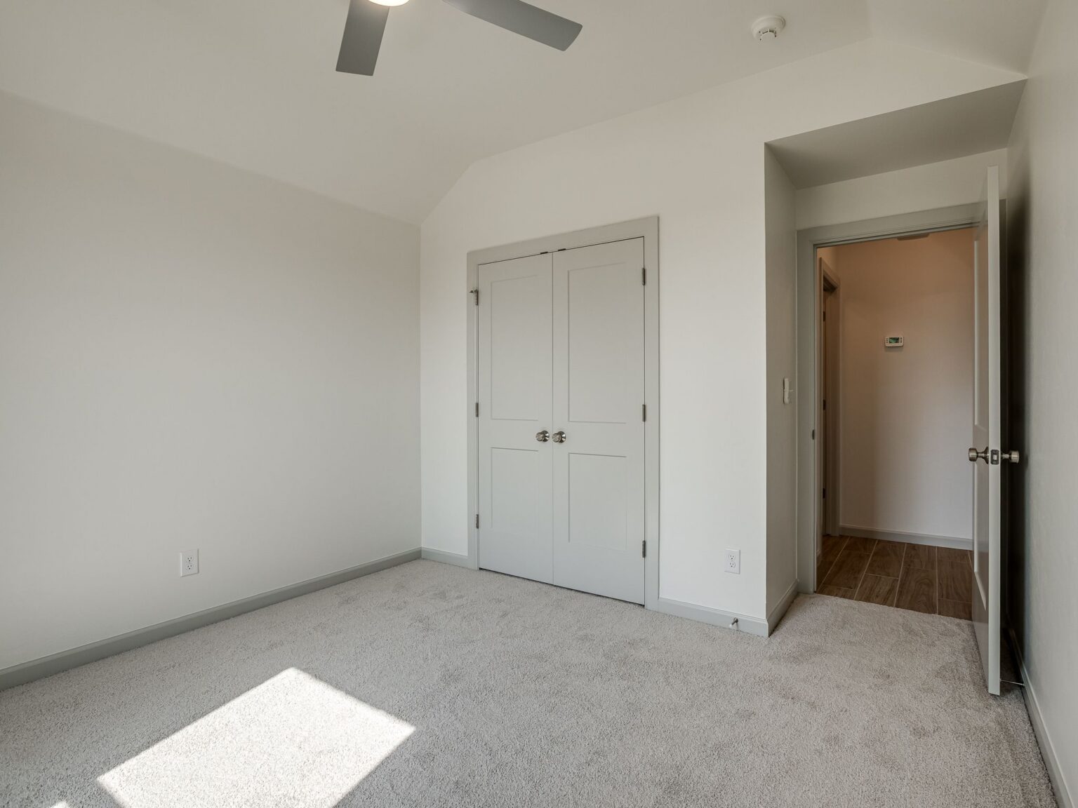 5008 Vine Clf Rd-47
