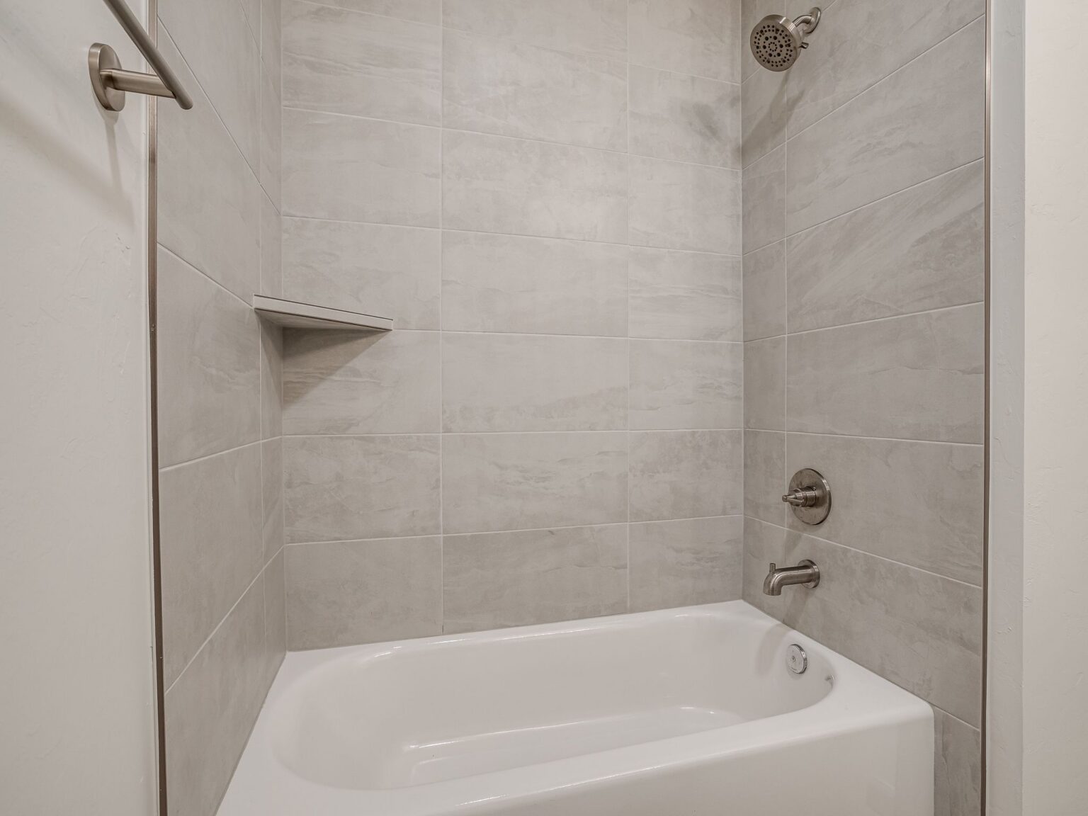 5008 Vine Clf Rd-50