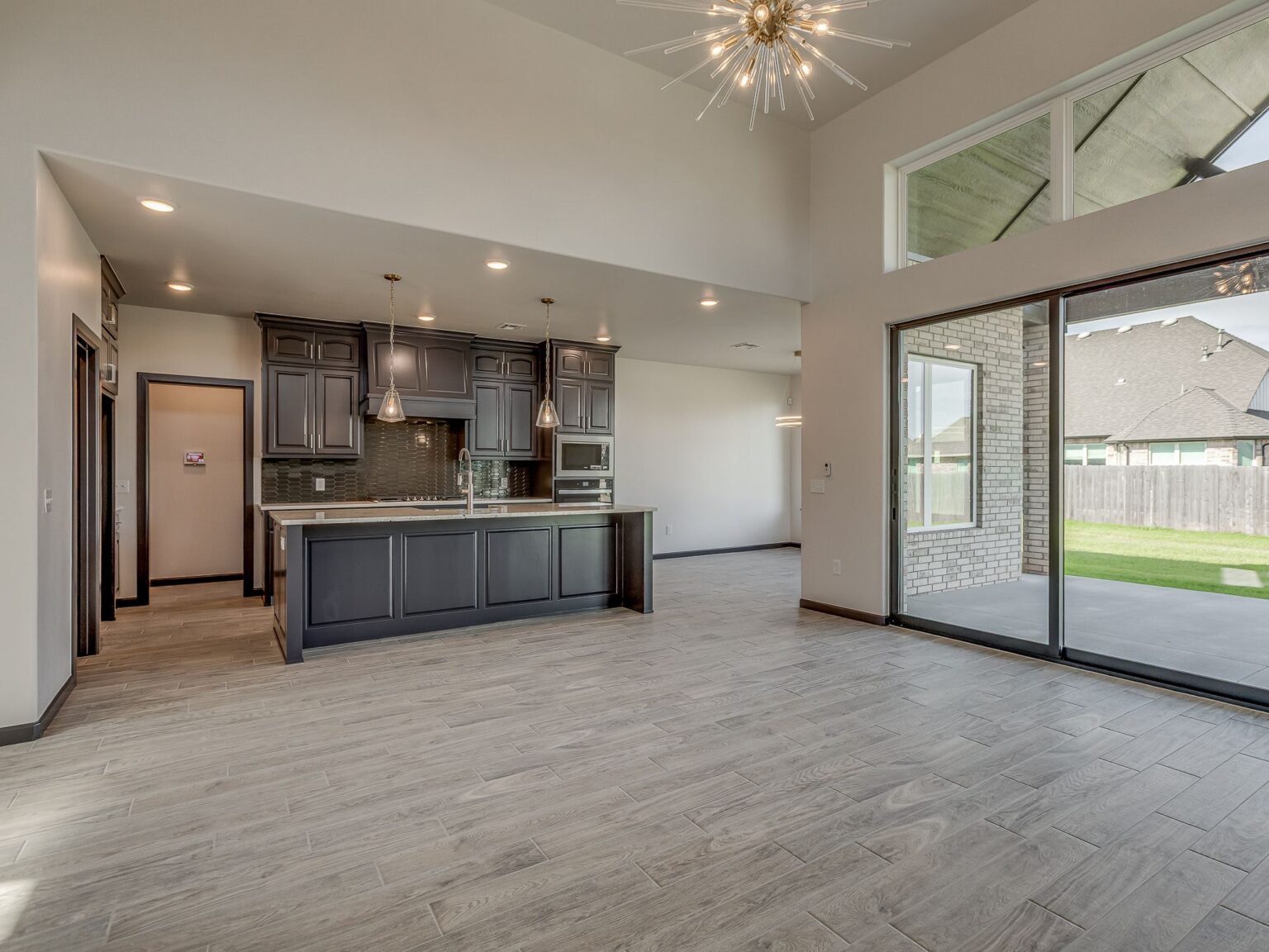 3901 Durango Lake Dr-12