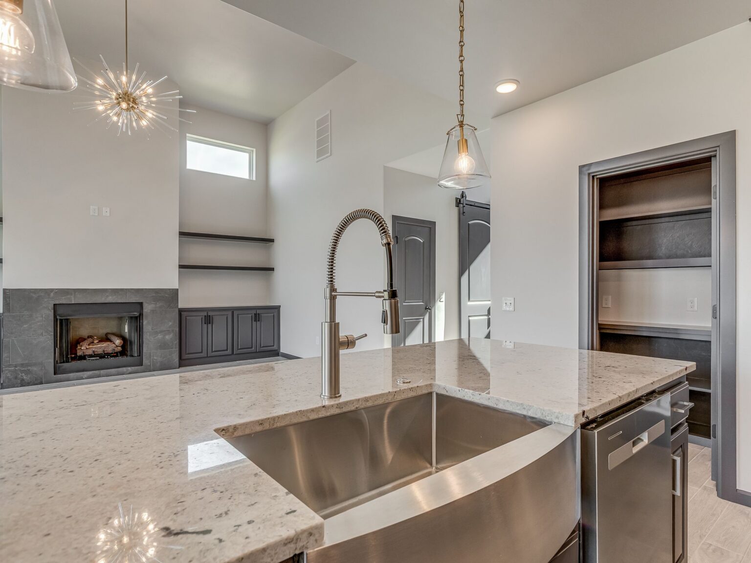 3901 Durango Lake Dr-19
