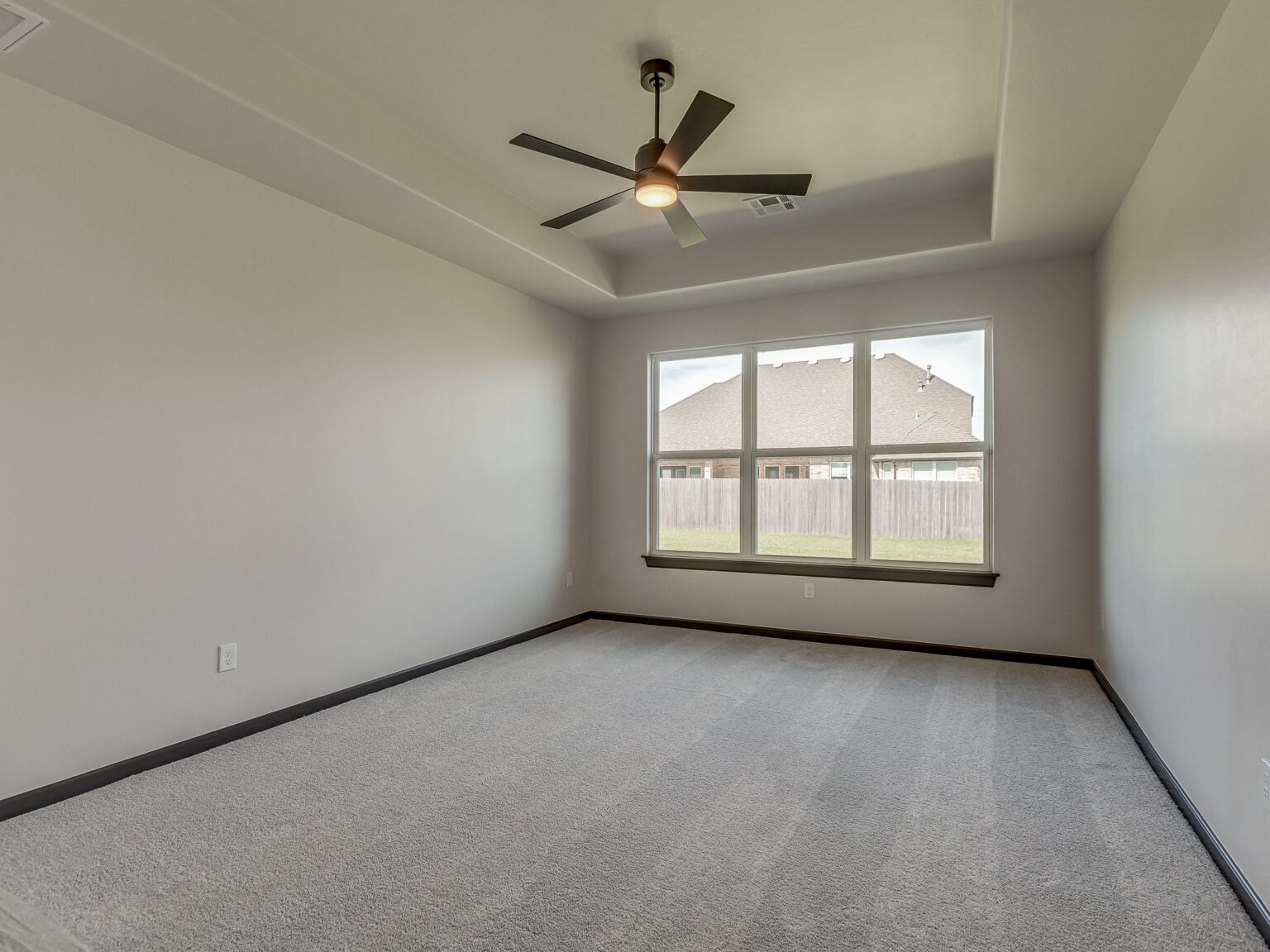 3901 Durango Lake Dr-23