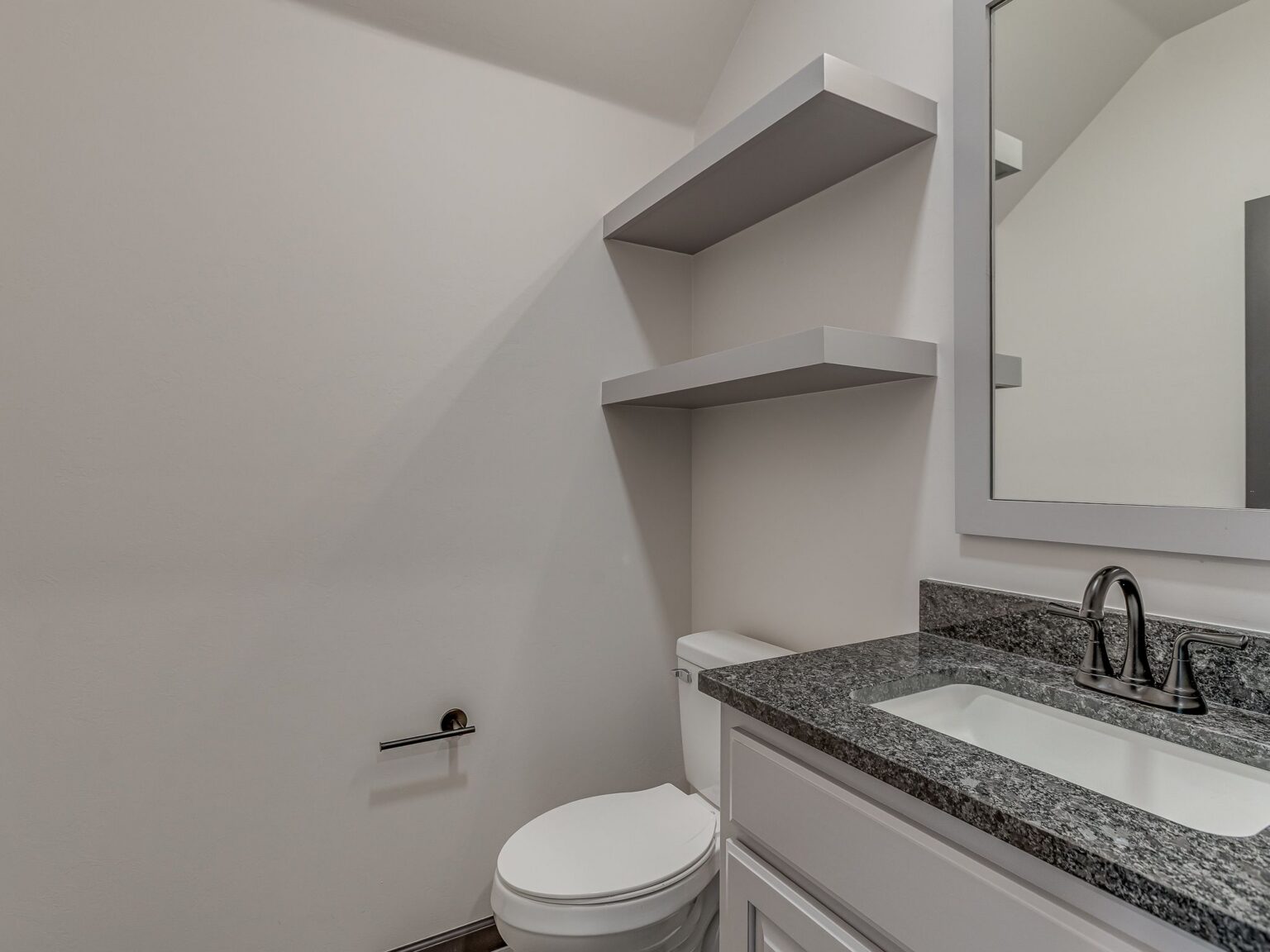 3901 Durango Lake Dr-38