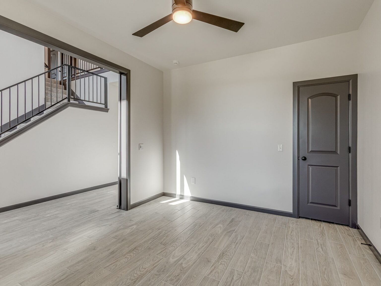 3901 Durango Lake Dr-41