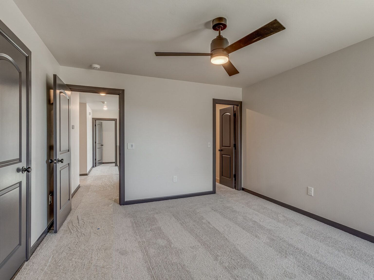 3901 Durango Lake Dr-44